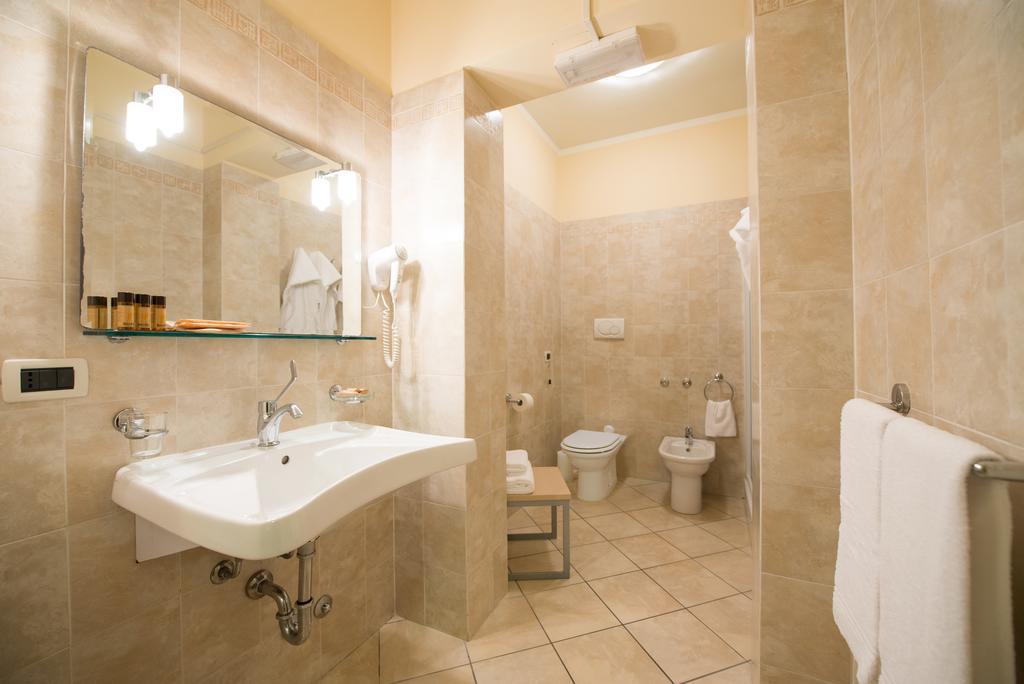 Aparthotel Colombo 3*